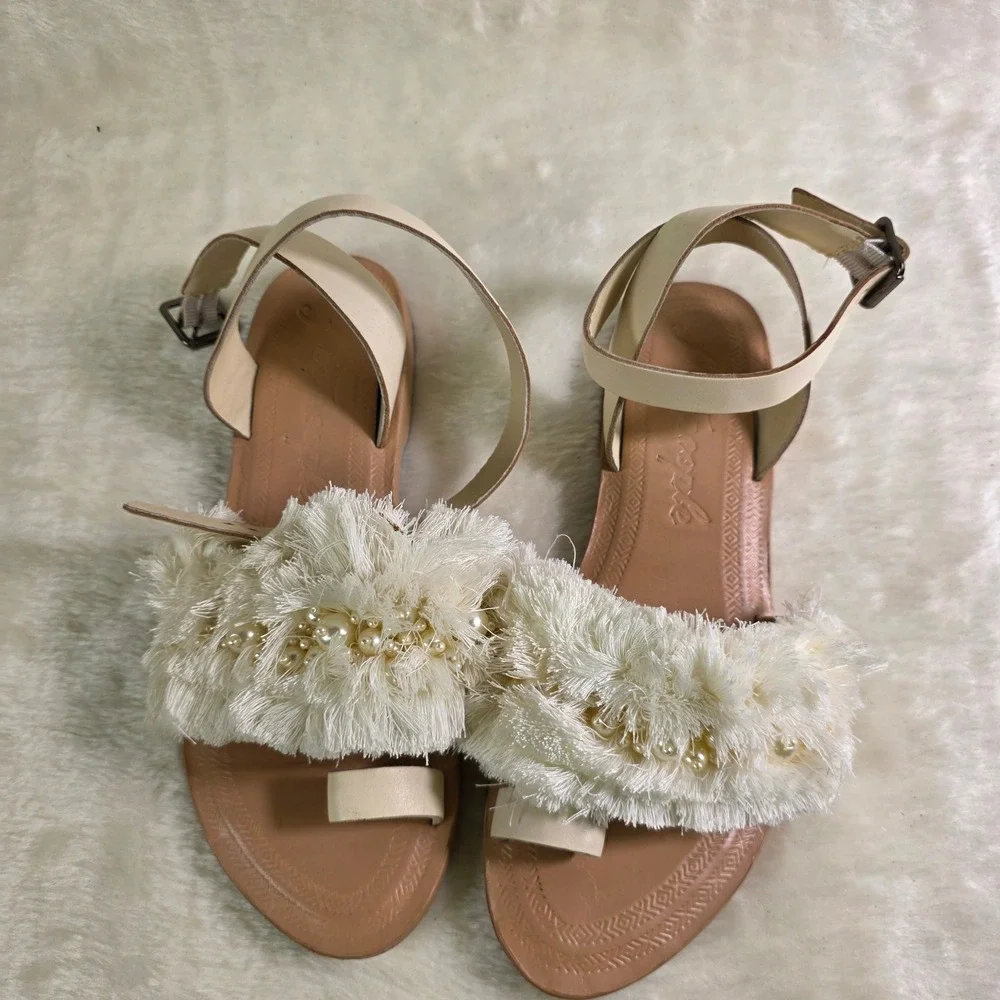 Free People Sun Peaks Pearl Fringed Toe Loop Sandals Leather Cream Women 38 7